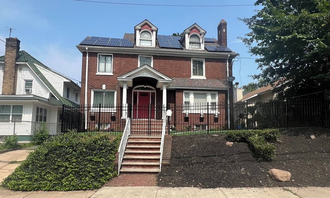 Weequahic Apartment | Modern Loft 9min from EWR