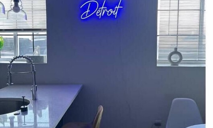 Detroit Apartment | Modern Loft!/Free Parking/Long Stay Friendly!