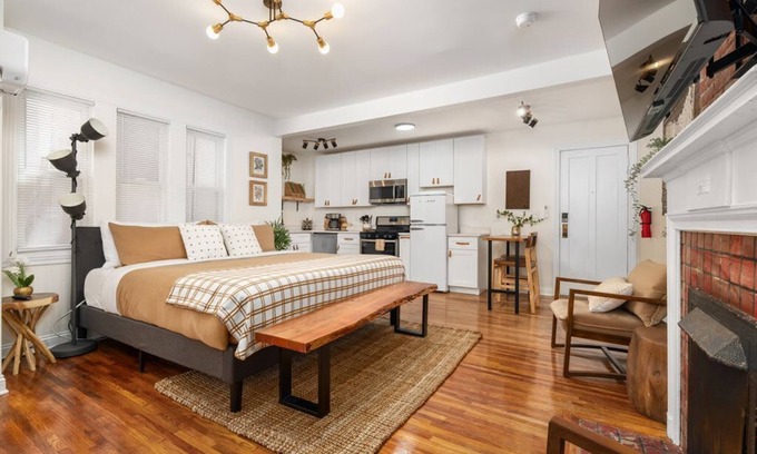 University District Apartment | Modern Loft In the Heart of OSU Campus