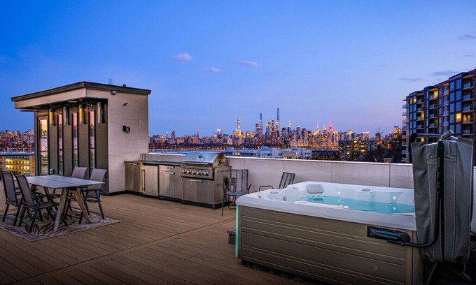 North Bergen Apartment | Modern Luxury: 4BR Townhome + Den + NYC Views