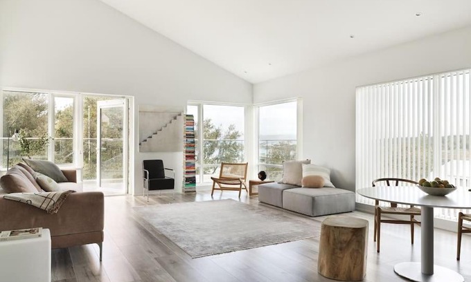 Reykjavik Apartment | Modern Luxury Apartment - Ocean & Mountain Views