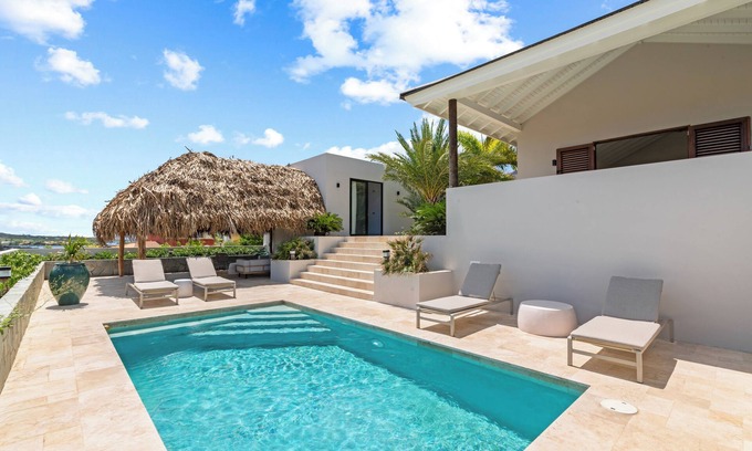 Willemstad Villa | Modern Luxury Villa Casa Jan Sofat 57