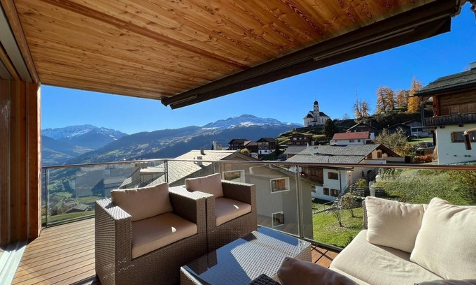 Ruschein Apartment | Modern Möblierte 2.5-zimmer-ferienwohnung, 50 m2, Atemberaubender Aussicht