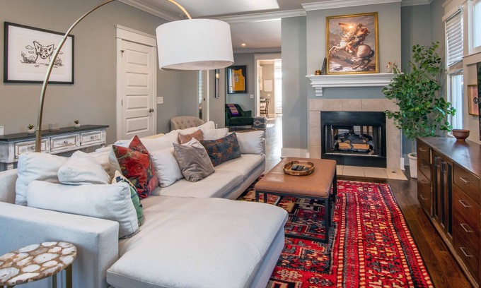 Salemtown House | Modern Mamba | In Germantown Mins from Downtown