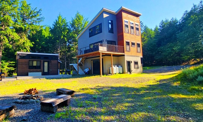Beaver Cove Ski Chalet | Modern Moosehead Lake Chalet with Private Deck