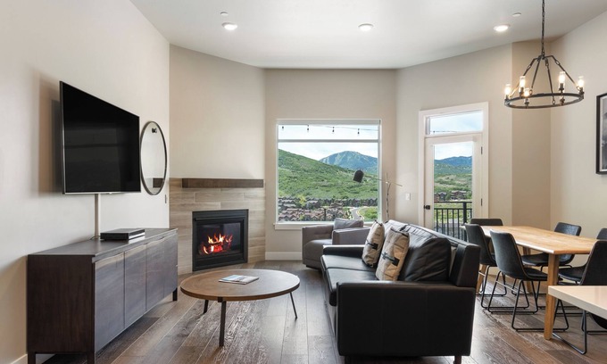 Park City Condo | Modern Mountain Luxury | Top-Floor Condo at Black Rock Resort