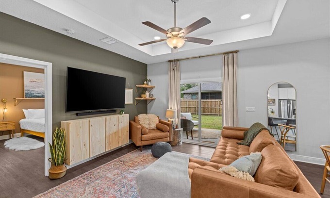 Gulf Breeze House | Modern, NEW, Gulf Breeze home - Close to Boat Ramp and beaches!