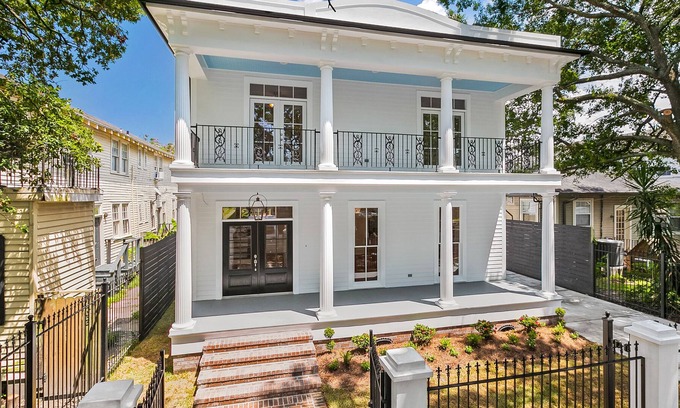 Audubon House | Modern New Orleans Style Home