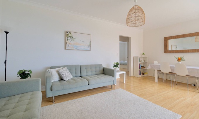 Coogee Apartment | Modern Poolside Coogee Beach Sanctuary