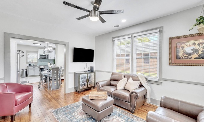 Feiler Park - Hussars Terrace - Dittmerville House | Modern & Private Savannah Retreat Near Riverfront!