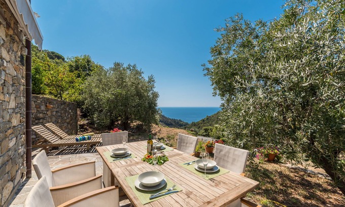 Vernazza House | Modern & Romantic Stone House !
