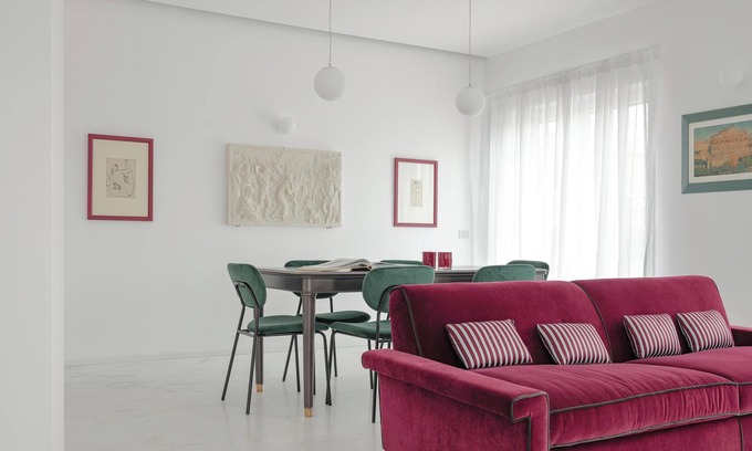 Trionfale Condo | Modern Rooftop Getaway: Arte della Medaglia Gallery House