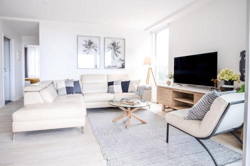 Kings Beach Apartment | Modern Seaside Oasis in Kings Beach