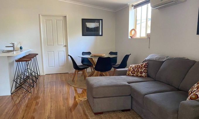 Furnissdale Apartment | Modern spacious apartment, WIFI & coffee machine