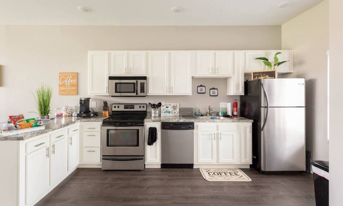 Licking Riverside Apartment | Modern + Spacious + close to Cincy