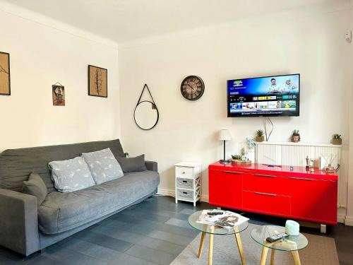 Carnot Apartment | Modern Studio Cannes Center Near Palais Festival