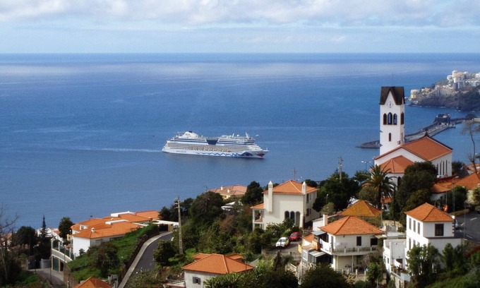 Sao Goncalo Apartment | Modern studio flat in Funchal