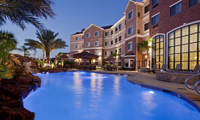 Webster Condo | Modern Suite | Free Breakfast + Pool + Hot Tub