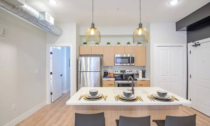 Over-the-Rhine Apartment | Modern Suite | OTR | Central | Paycor Stadium