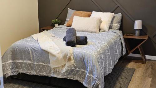 Southeast Calgary Apartment | Modern Suite - Separate Entry - Self Check-In