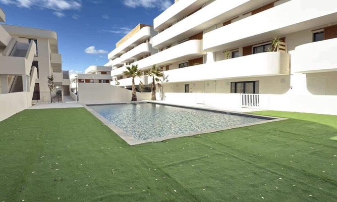 Serignan Apartment | Modern T3 Apartment with Garden Terrace and Pool