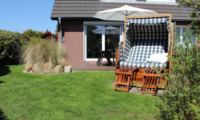 St. Peter-Ording House | Modern terraced house with sunny garden