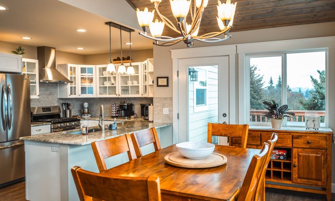 Homer House | Modern, Upscale Home with Breathtaking View & Private Hot Tub
