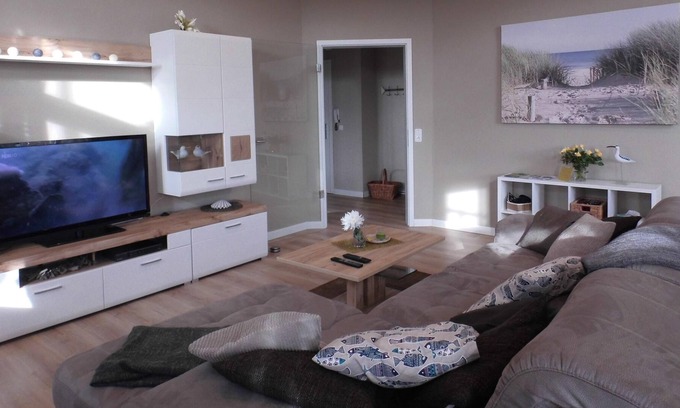 Bremerhaven Apartment | Modern Vacation Apartment "Eisenacher" in Bremerhaven with Wi-Fi, Parking Available