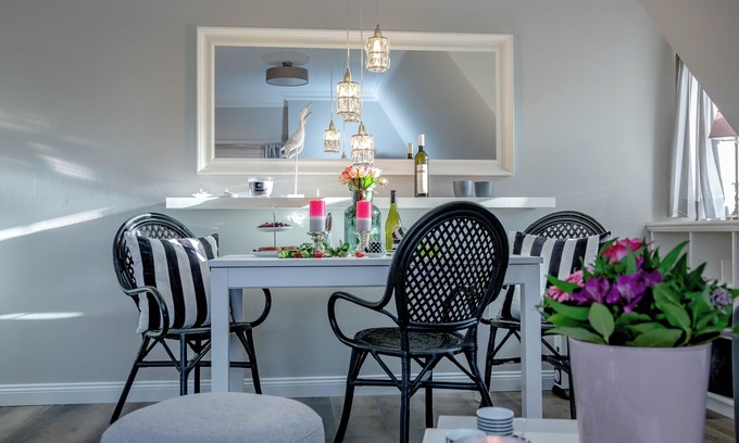 Keitum Apartment | Modern vacation apartment in the heart of the captain's village of Keitum.