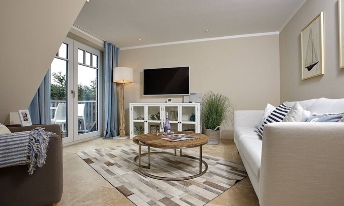 Westerland Apartment | Modern vacation apartment for up to 4 people with balcony in a central location
