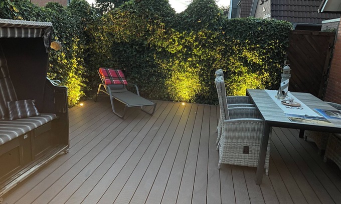 Borkum House | Modern vacation home with 2 bedrooms, smart TV and beach chair