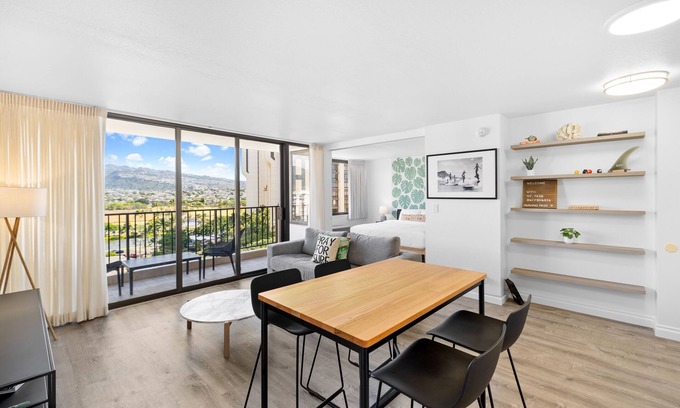 Waikiki Apartment | Modern Waikiki Beach Oasis w/free parking