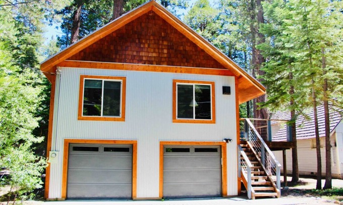 Tahoma House | Modern West Shore Chalet - Walk to the Beach