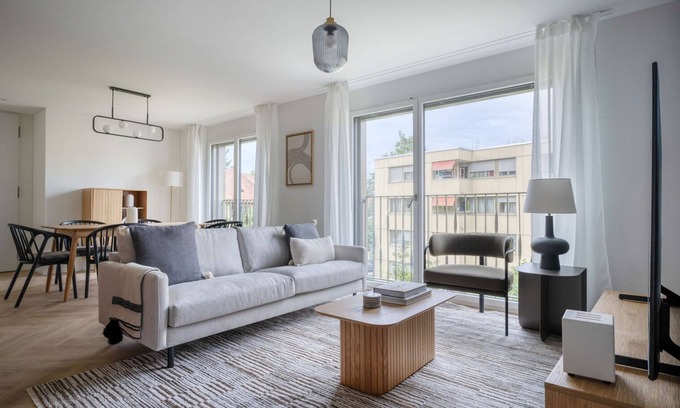 Wiedikon Apartment | Modern Wiedikon 2br w/Storage & W/D, nr Transport, by Blueground