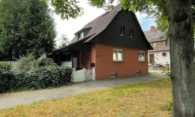 Jedutenberg Apartment | Moderne Ferienwohnung Nähe Fischereihafen