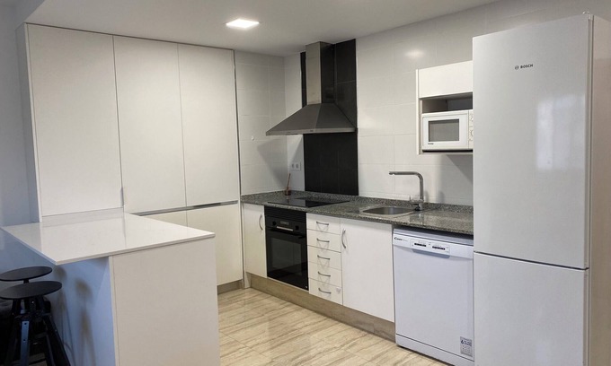 Altura Apartment | Moderno Apartamento a un Minuto vía Verde