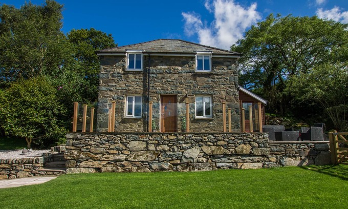 Llanbedr Cottage | MOELFRE COTTAGE, family friendly, luxury holiday cottage in Llanbedr