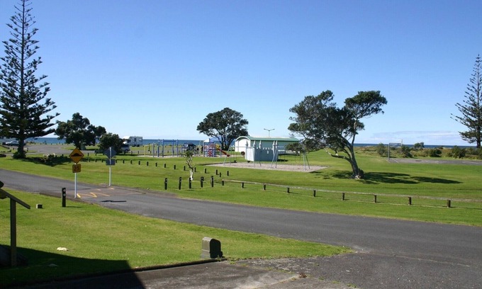 Waihi Beach Cottage | Mollies Place - Waihi Beach Holiday Unit