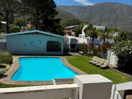 Kleinmond House | Moments Guesthouse, Kleinmond