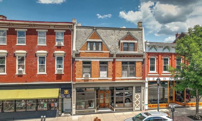 Newport Condo | Monmouth Lofts | Newport Lofts Sleep 10