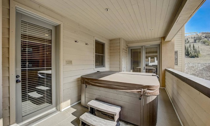 Deer Valley Condo | Mont Cervin #23 by AvantStay | Luxury Ski in Ski out home in Park City!