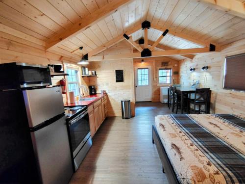 Hartshorn Cabin | Montauk Pines