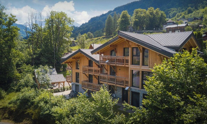 Samoens Apartment | MontCriou - ski-in, ski-out apartment for 10 near Samoëns - OVO Network