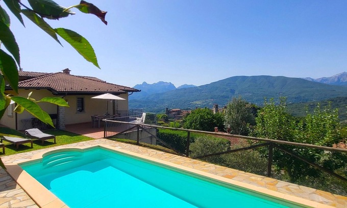 Castiglione di Garfagnana Villa | Montepigoli, private pool, stunning views, walk to restaurants/village,WIFI!