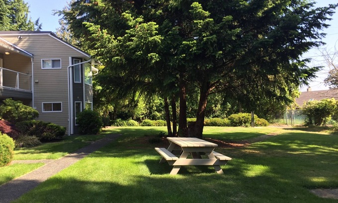 Regional District of Nanaimo Condo | Monthly Rental Mid Sep- Mid June 2100.00 nLONG TERM RENTAL AVAILABLE Sept-Jun