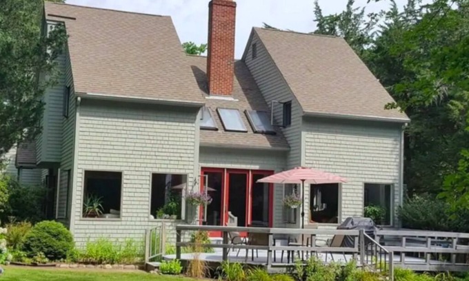 South Kingstown House | MONTHLY RENTAL! CREATIVE CALM SANCTUARY NEAR BEACH