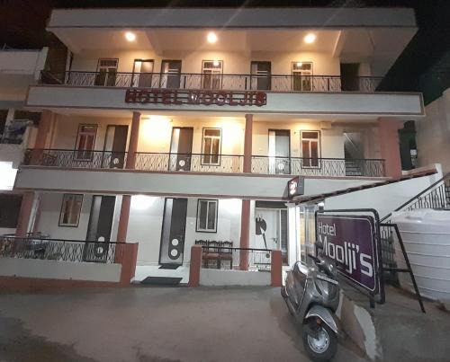 Mount Abu Hotel | Mooljis Palace