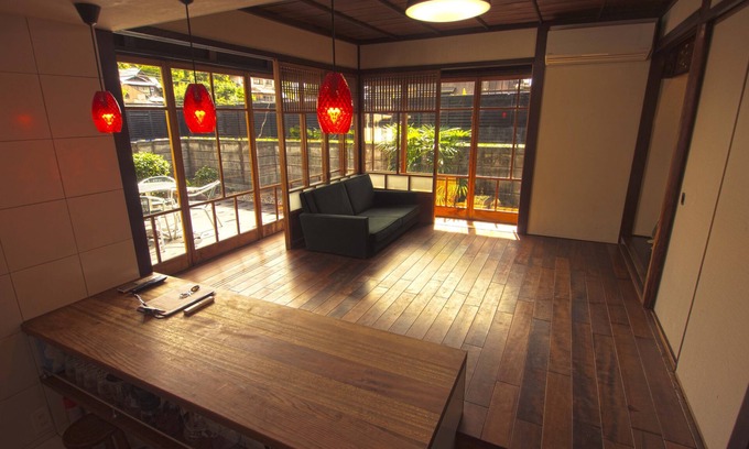 Onomichi House | Moon's Cafe