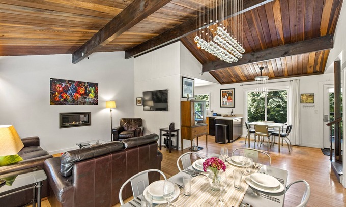 Monte Rio House | Moondance - Contemporary Riverfront Home