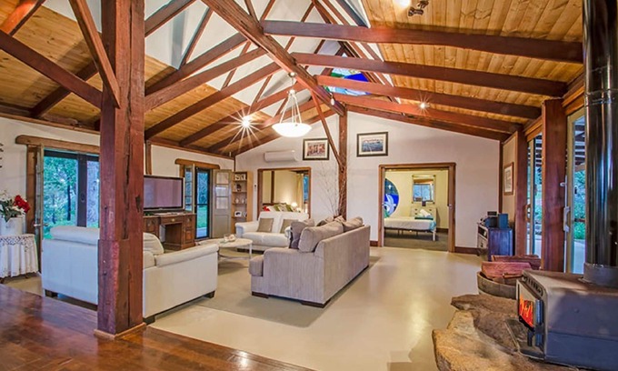Yallingup House | MOONWOOD STUDIO- YALLINGUP Vines & bushland surrounds. 2 bedroom 2 bathroom